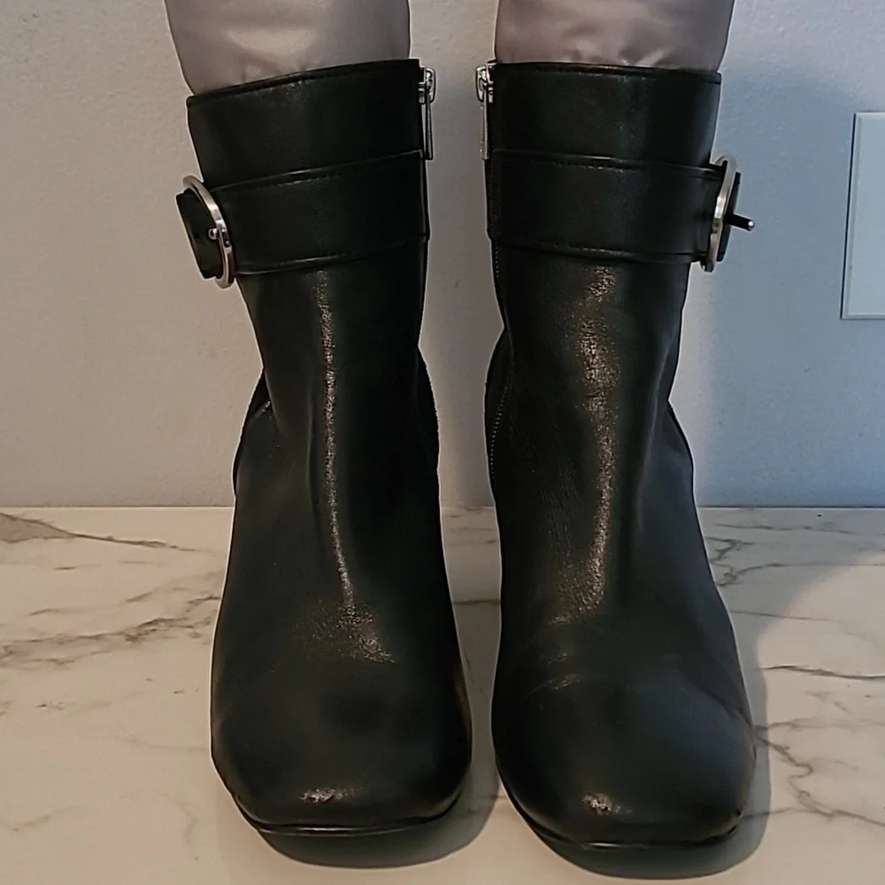 Donald Pliner Gabe Black Leather Suede Ankle Strap Buckle Boots Heel Booties 10